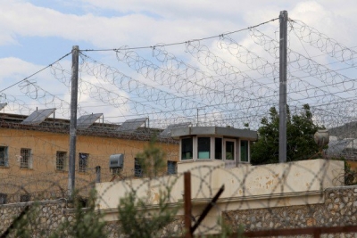 Τρίκαλα: Κρατούμενος