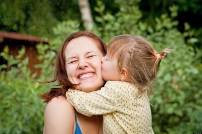8 συνήθειες που έχουν οι ευτυχισμένες μαμάδες