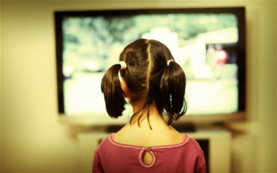Συμβουλές για τους γονείς που δεν μπορούν να αποφύγουν τελείως την τηλεόραση