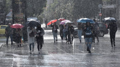 Επιστρατεύονται ομπρέλες