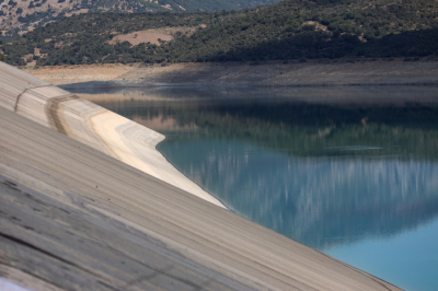 «Στεγνώνει» και ο Μόρνος,