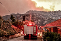 Φωτιά στο Ξυλόκαστρο: Θλίψη