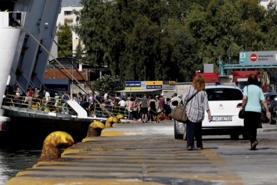 Μικρή μείωση της