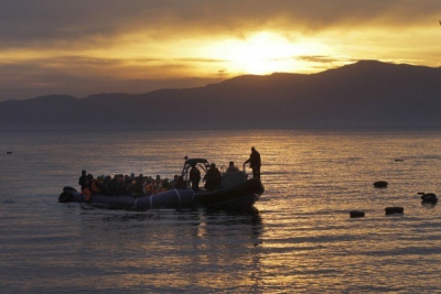 Σχεδόν 10.000 πρόσφυγες και