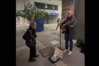 Σταύρος Ξαρχάκος: Άκουσε