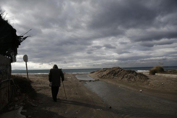 Καιρός: Βροχές και πτώση