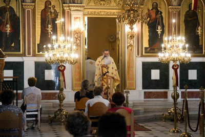 Οι εκκλησίες μπαίνουν στο