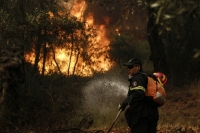 56 πυρκαγιές μέσα σε 24 ώρες -