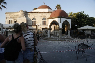 Μετράει τις πληγές της η