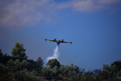 Μεγάλη φωτιά τώρα στην